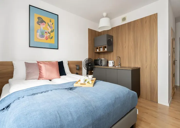 Apartment Cozy Kwiatowa By Renters Posen